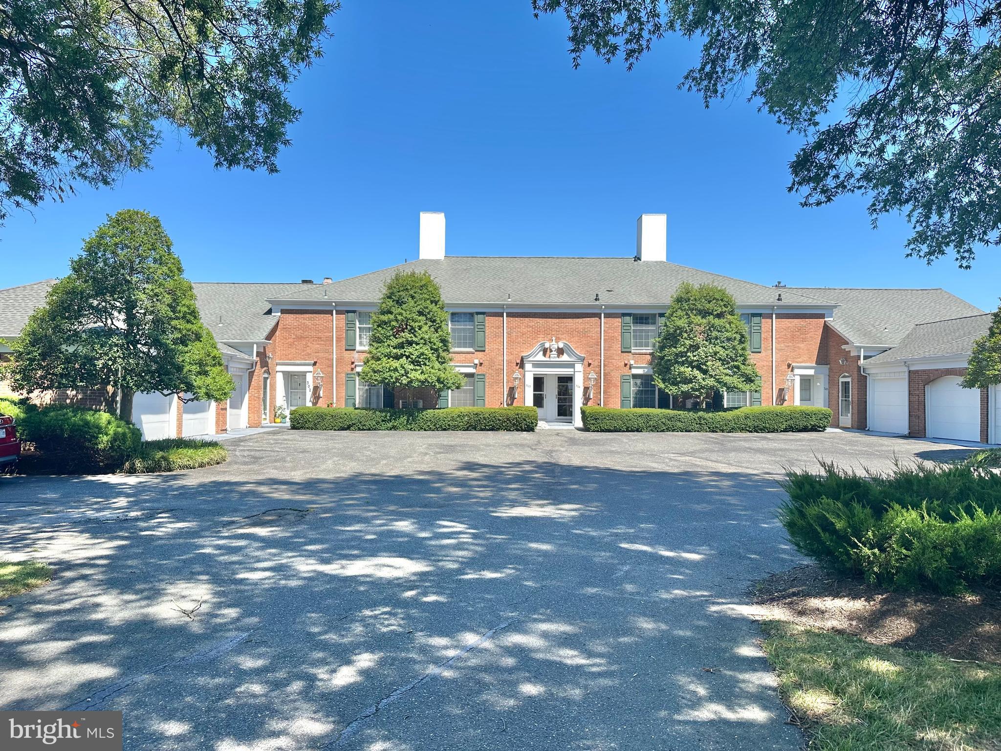 9539 QUAIL HOLLOW 303