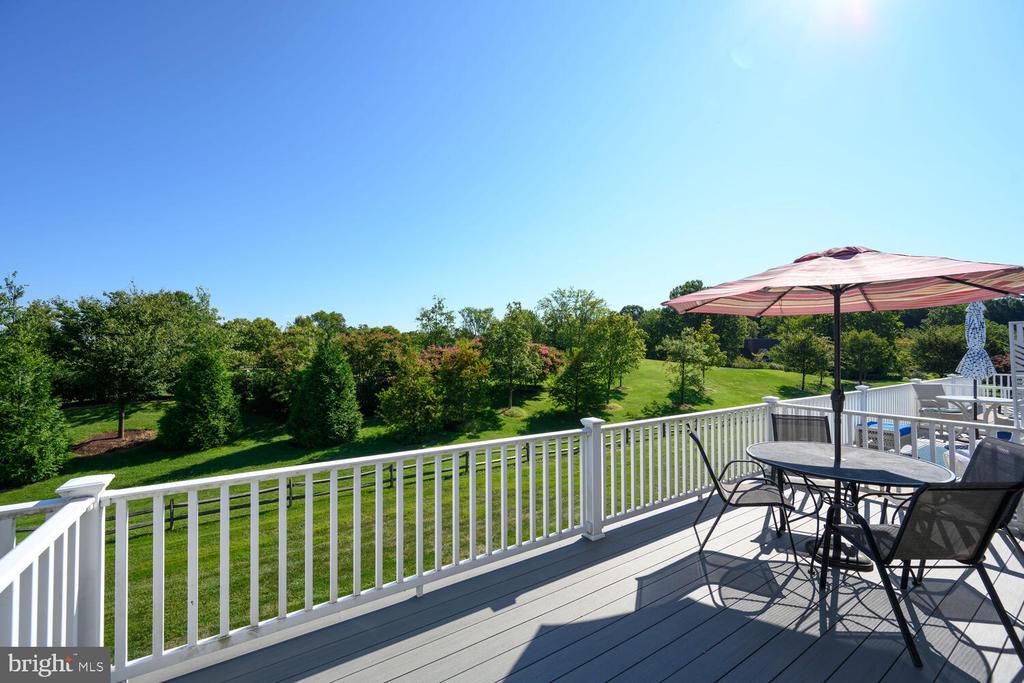 9539 QUAIL HOLLOW 303