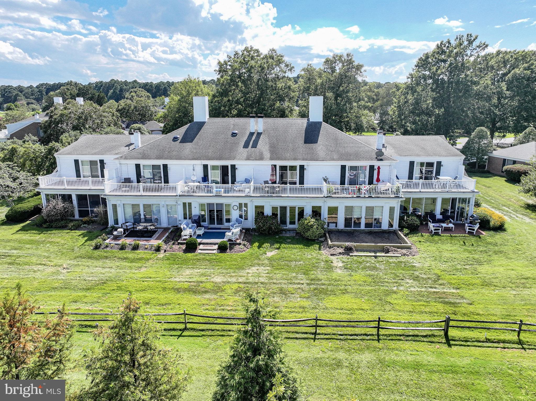 9539 QUAIL HOLLOW 303