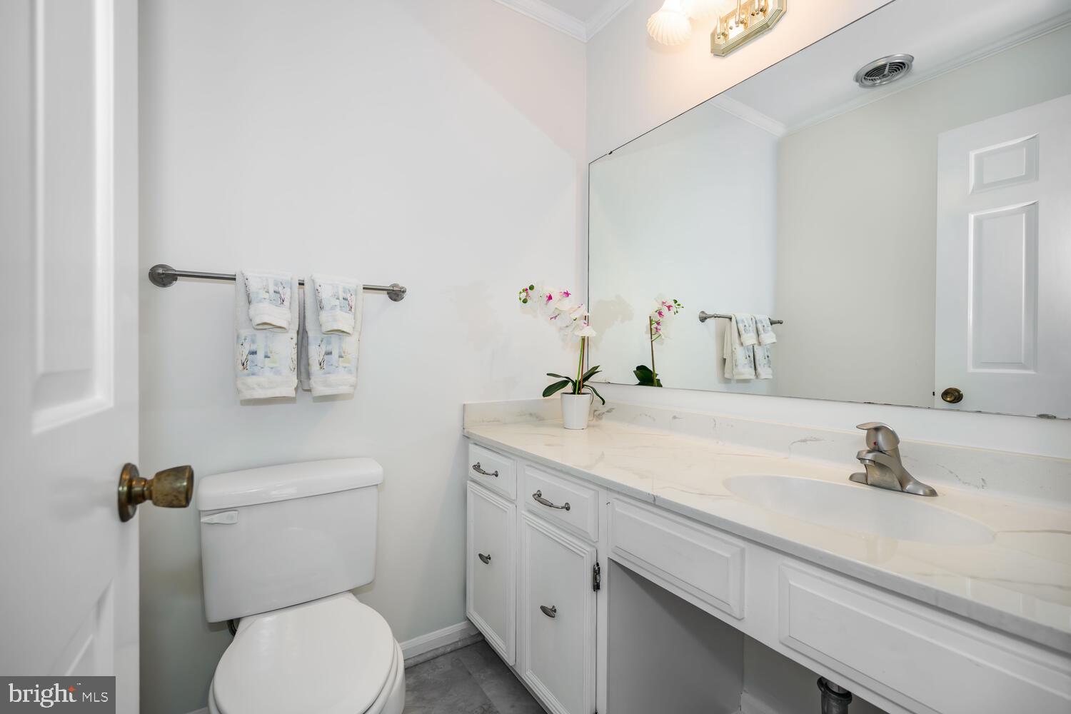 9539 QUAIL HOLLOW 303