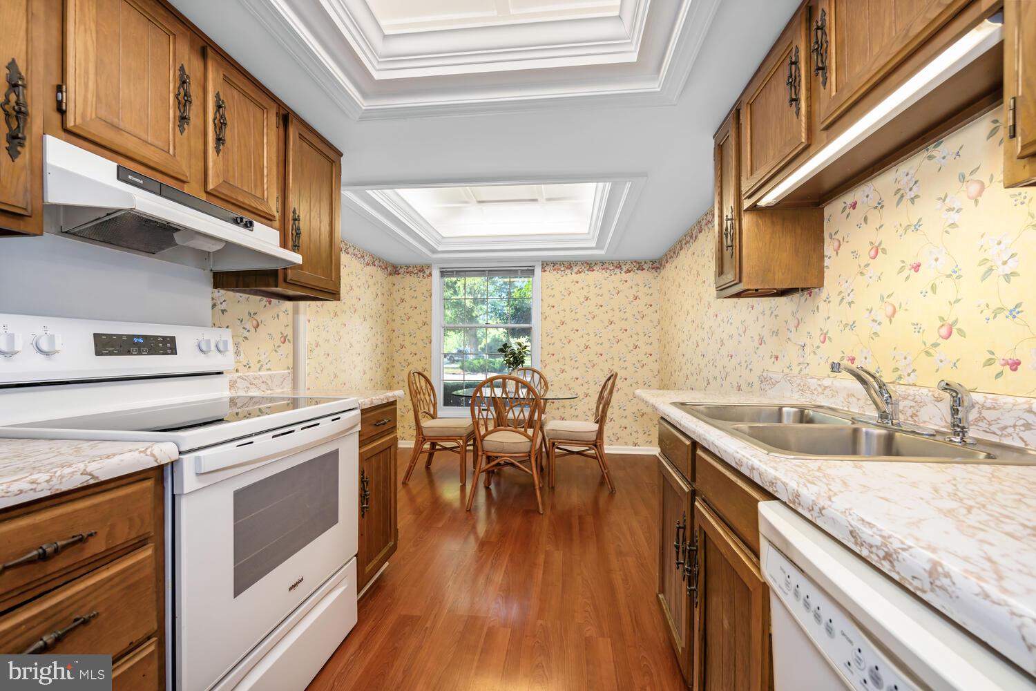 9539 QUAIL HOLLOW 303