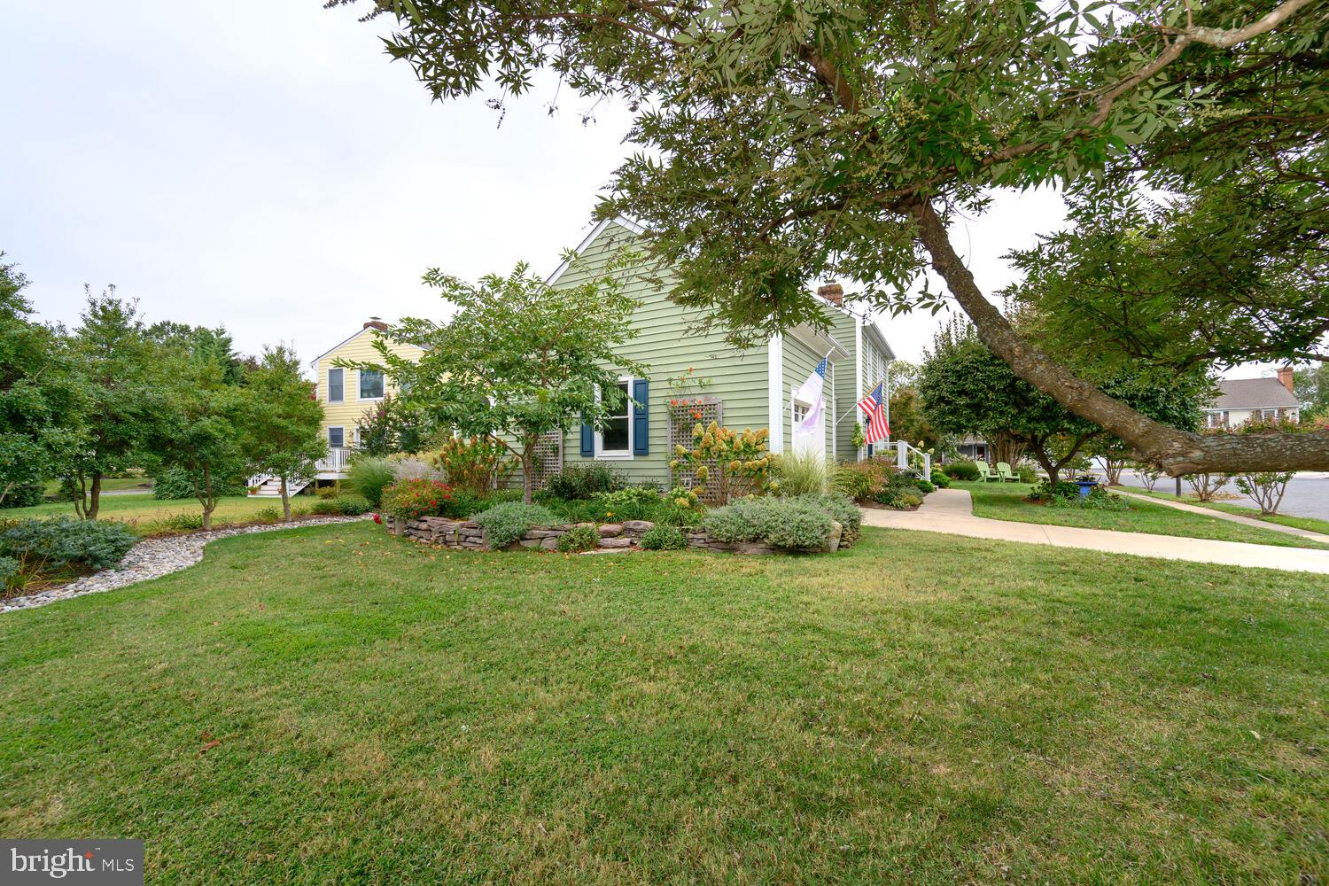 101 ROBES HARBOR COURT