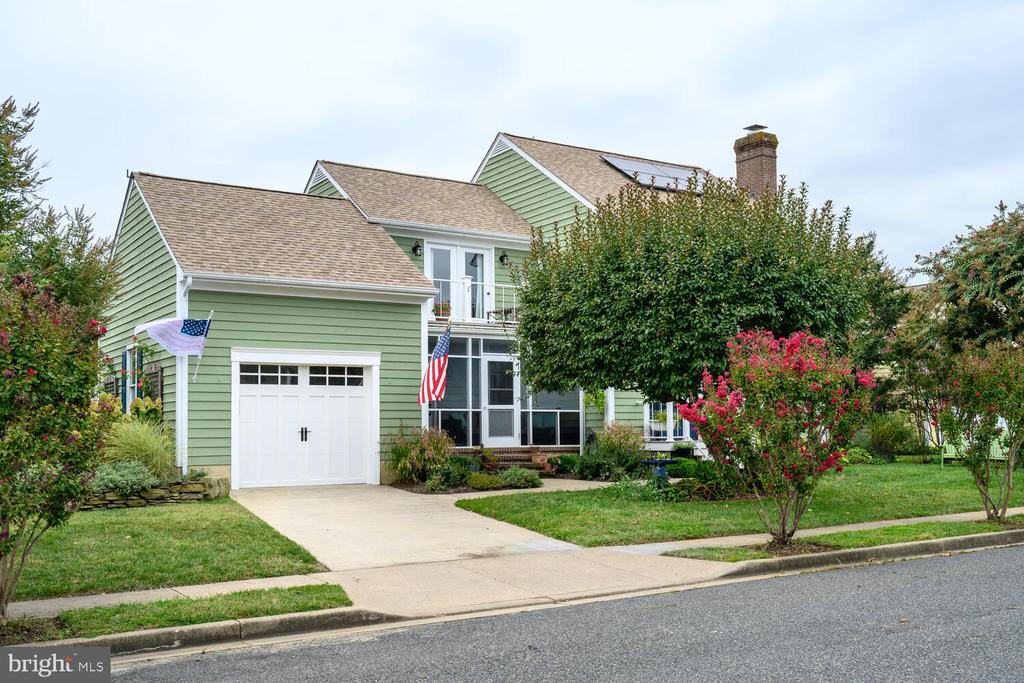 101 ROBES HARBOR COURT