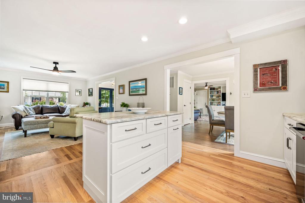 101 ROBES HARBOR COURT