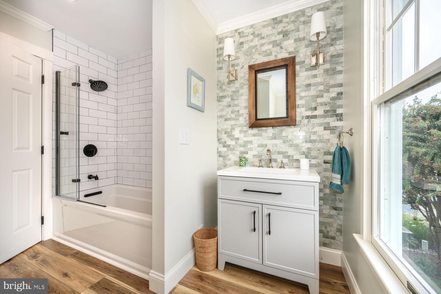 101 ROBES HARBOR COURT