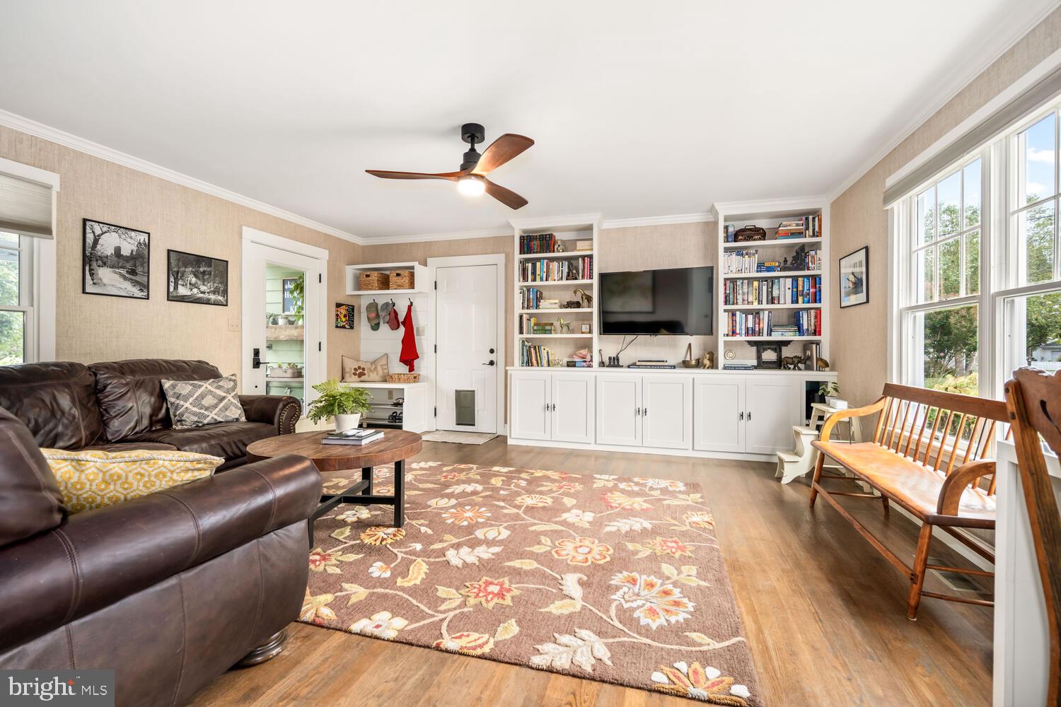 101 ROBES HARBOR COURT