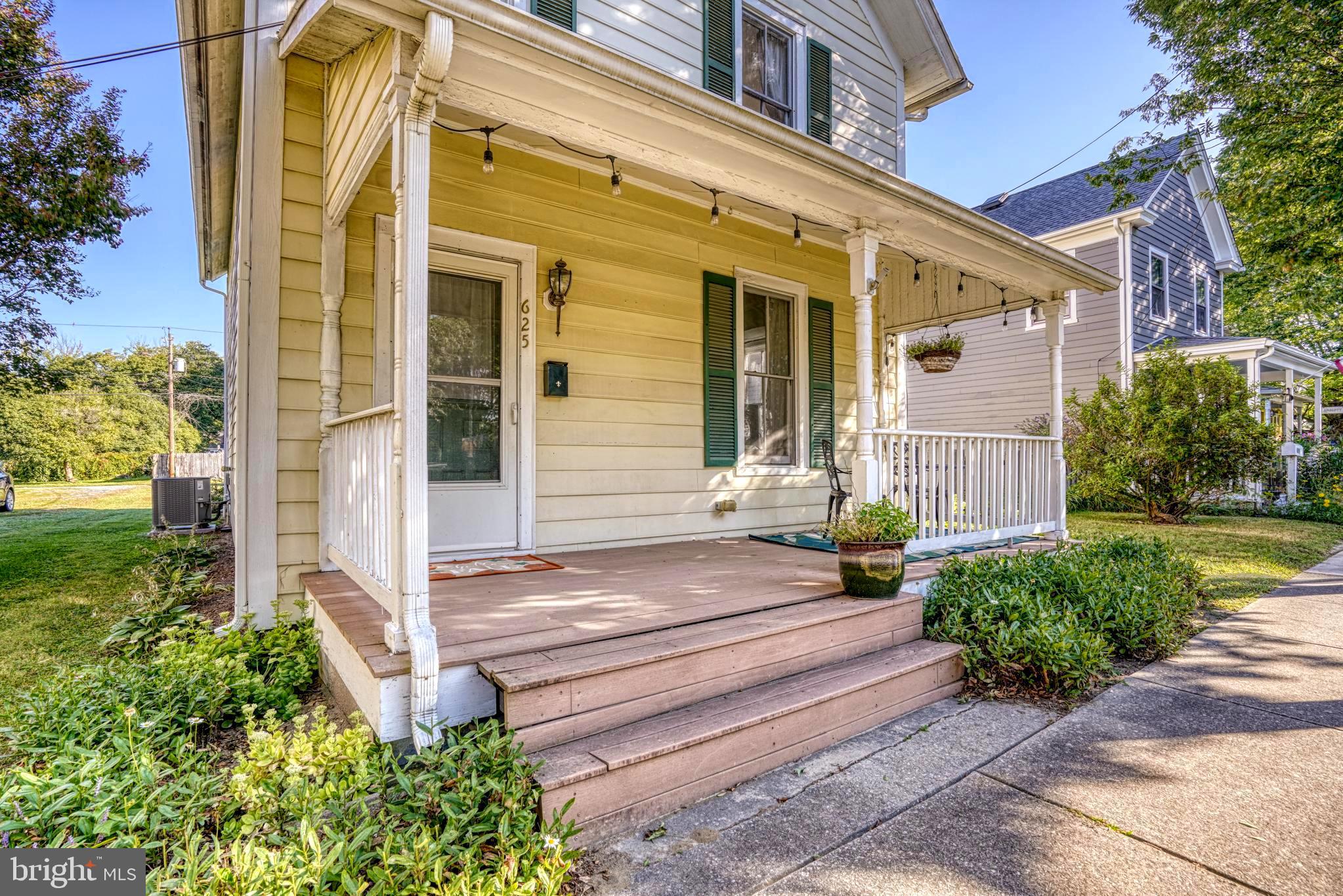 625 GOLDSBOROUGH STREET