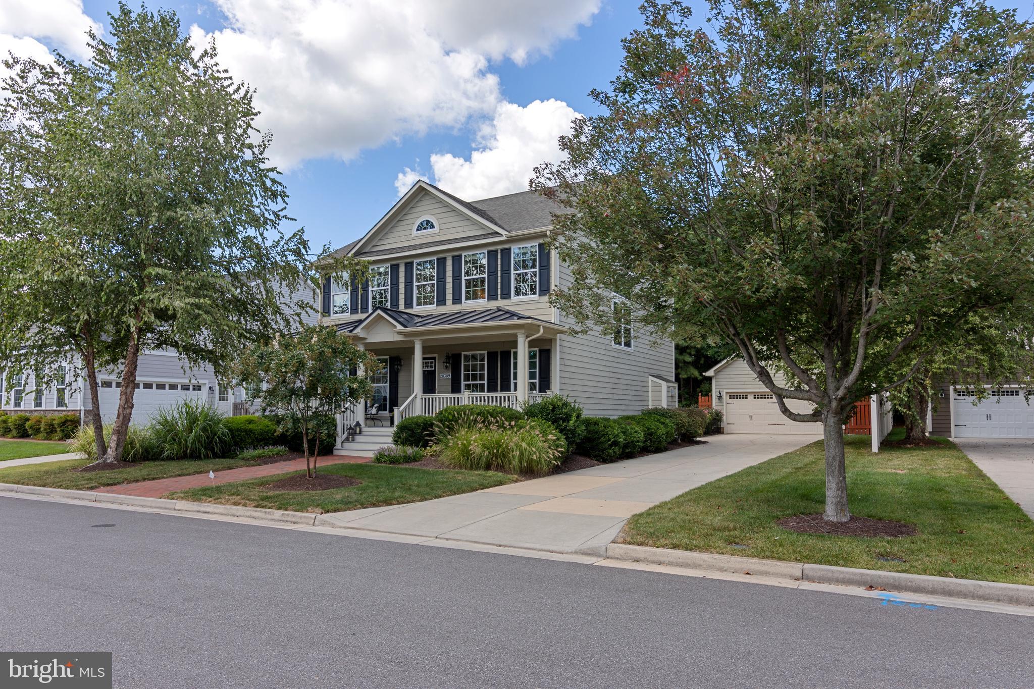 28309 VILLAGE LAKE WAY