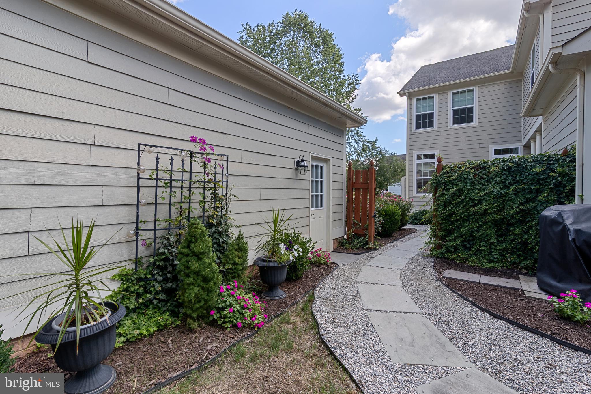 28309 VILLAGE LAKE WAY