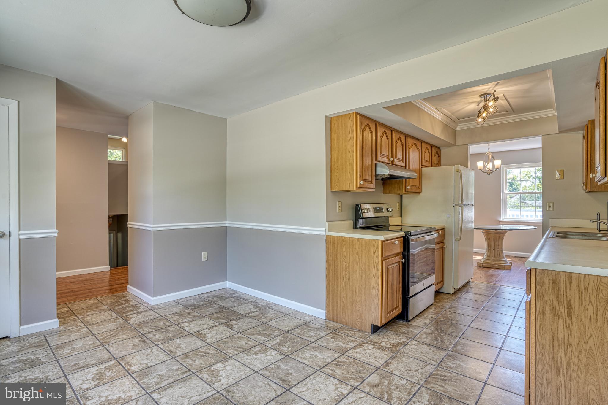 29529 DUTCHMANS LANE