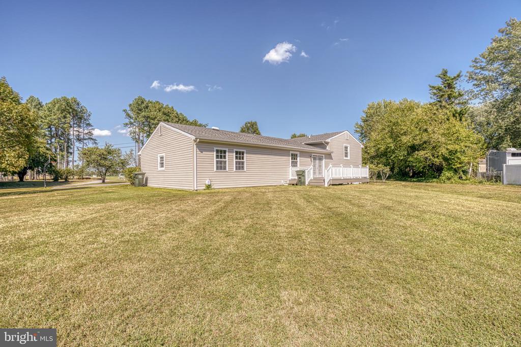 29529 DUTCHMANS LANE