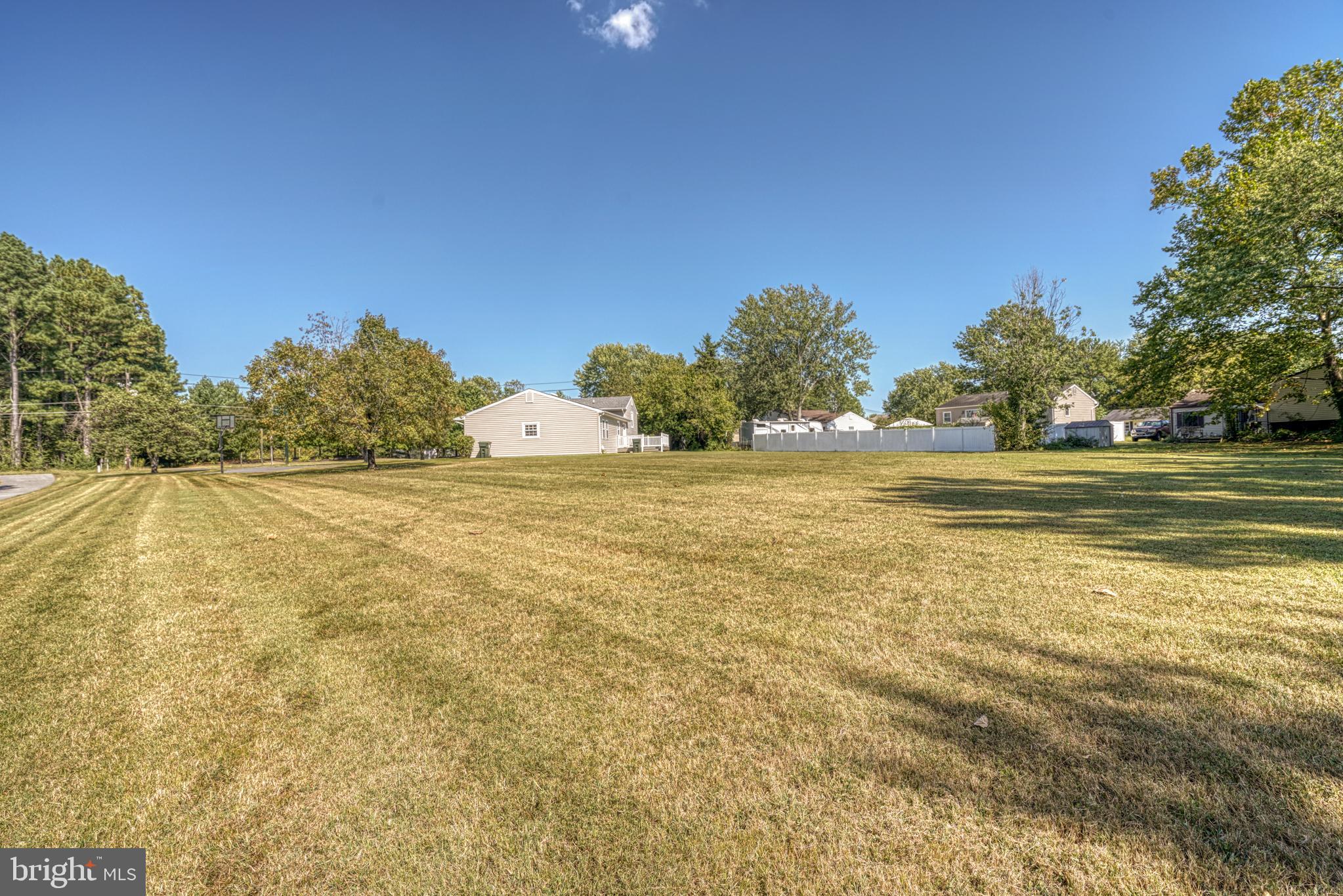 29529 DUTCHMANS LANE