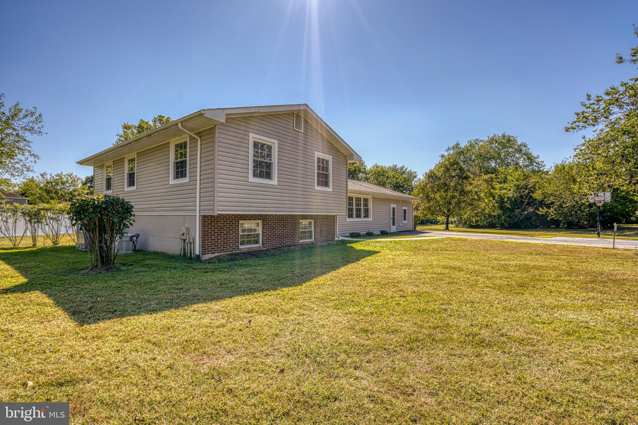 29529 DUTCHMANS LANE
