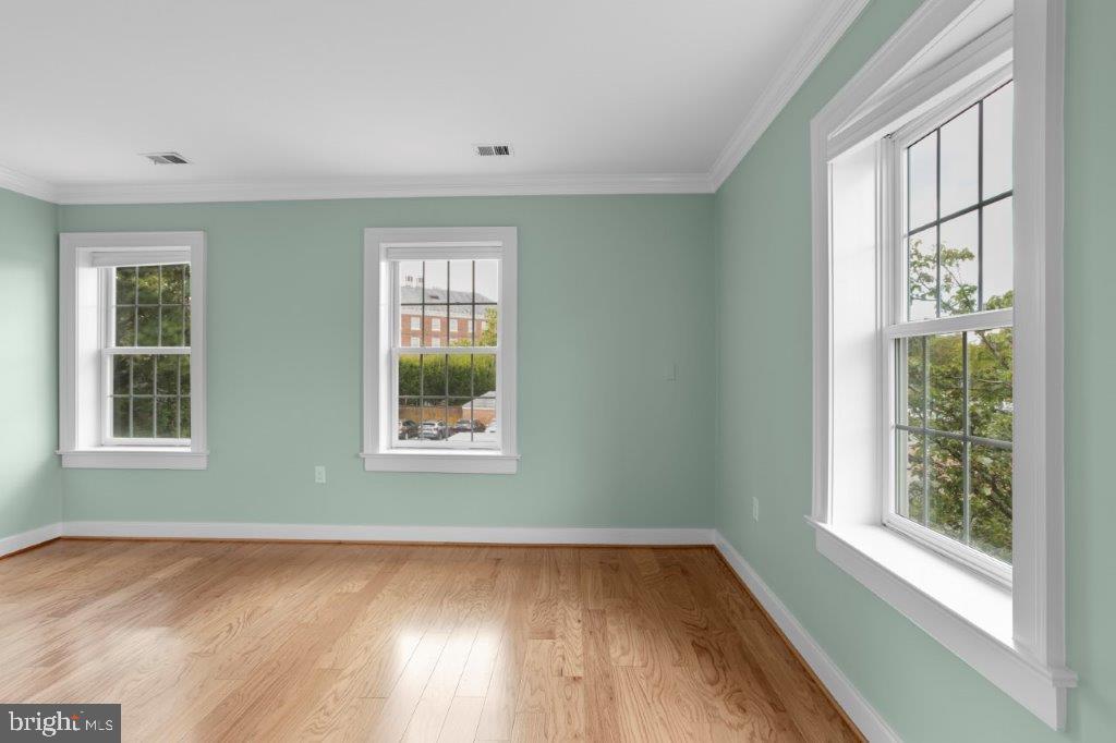 117 E DOVER STREET 208