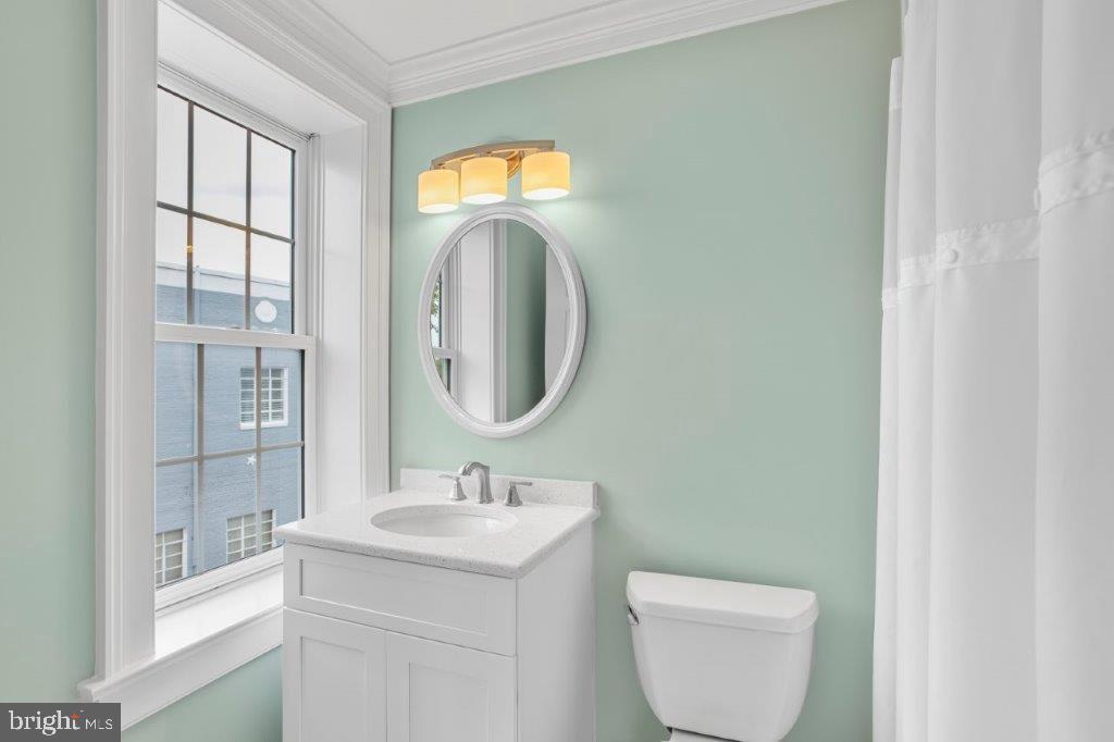 117 E DOVER STREET 208