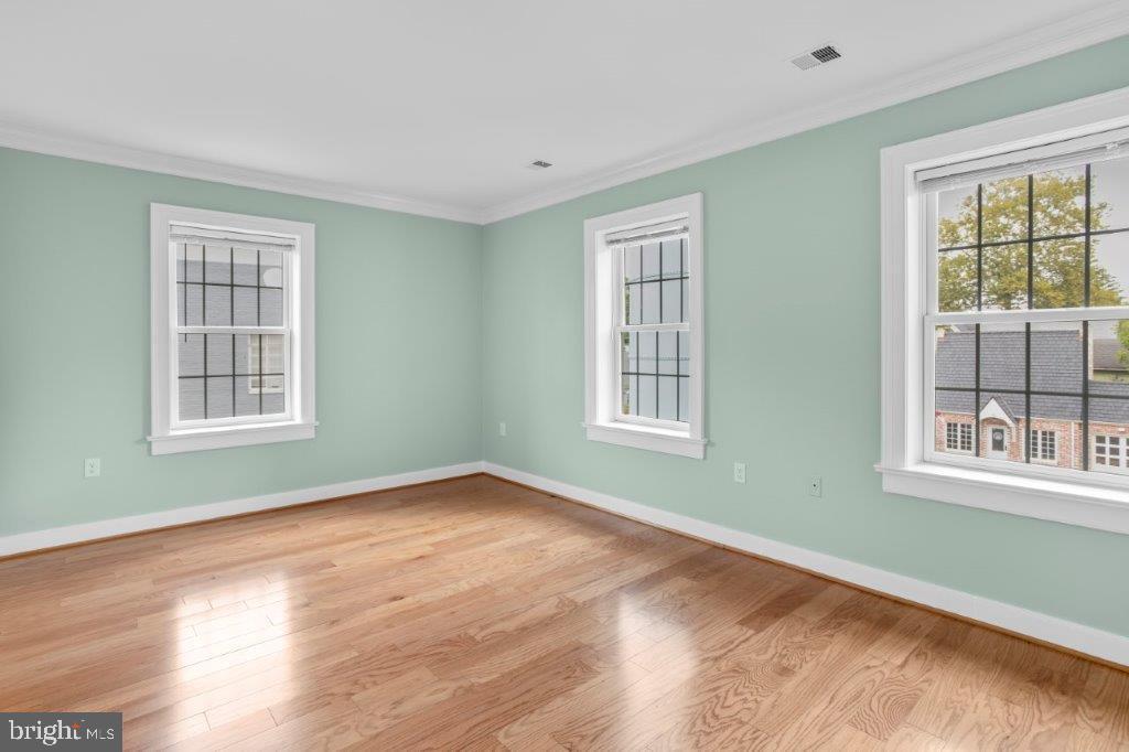 117 E DOVER STREET 208