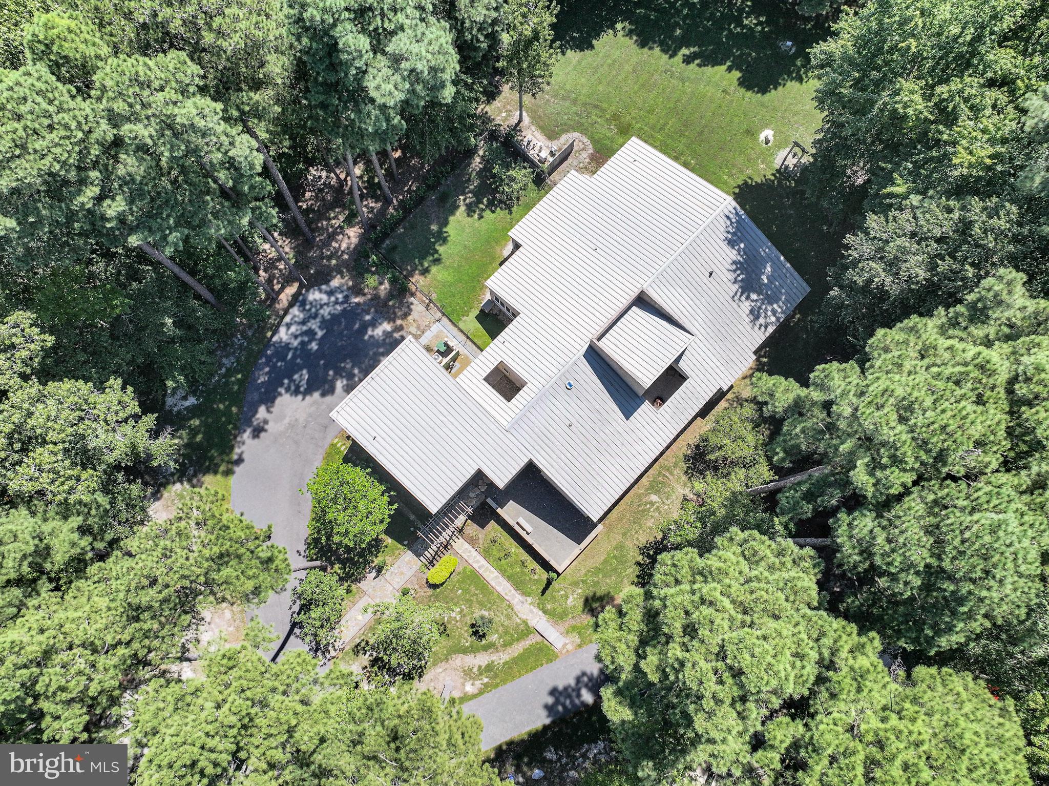 8453 INGLETON ROAD