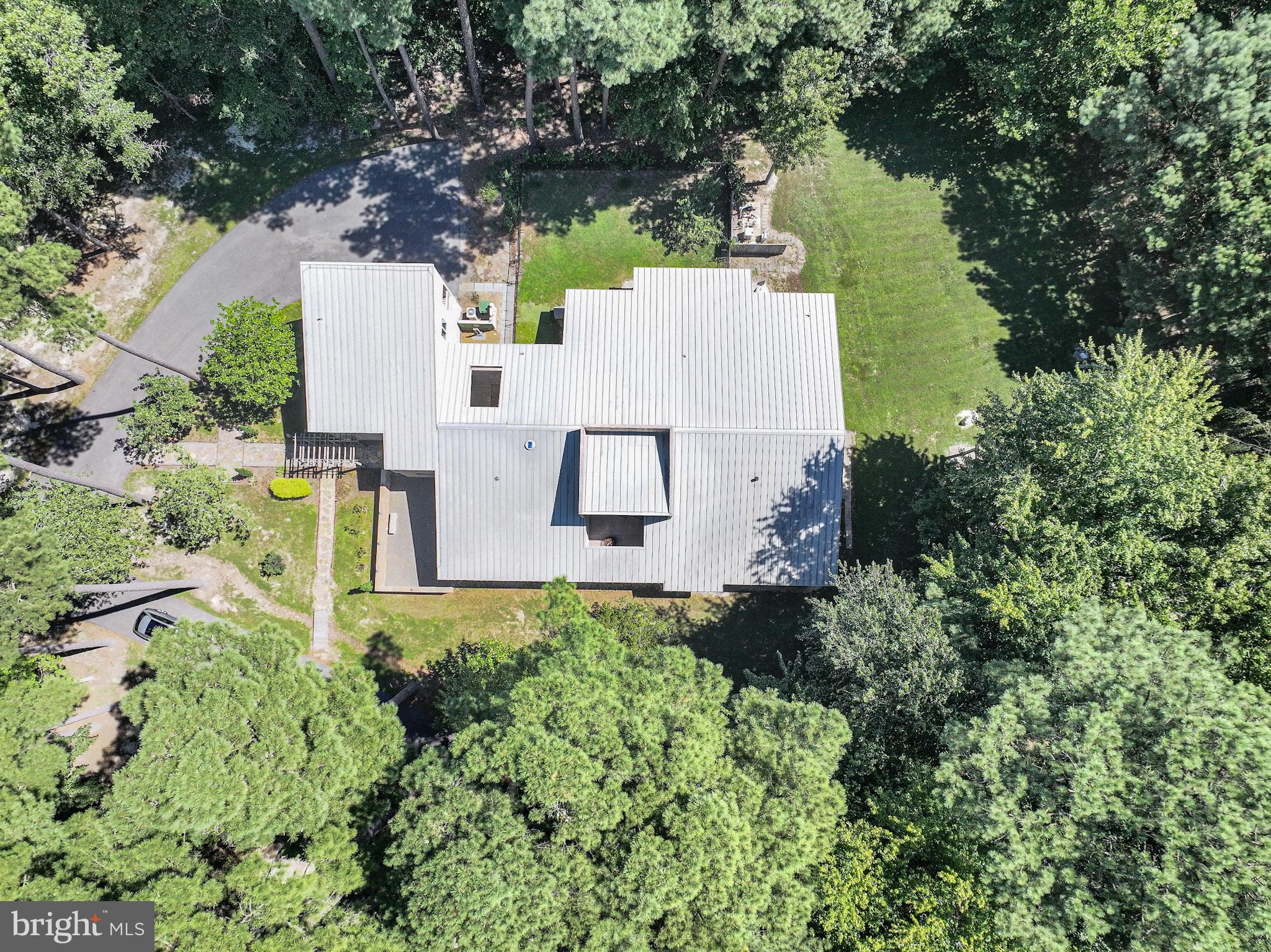 8453 INGLETON ROAD
