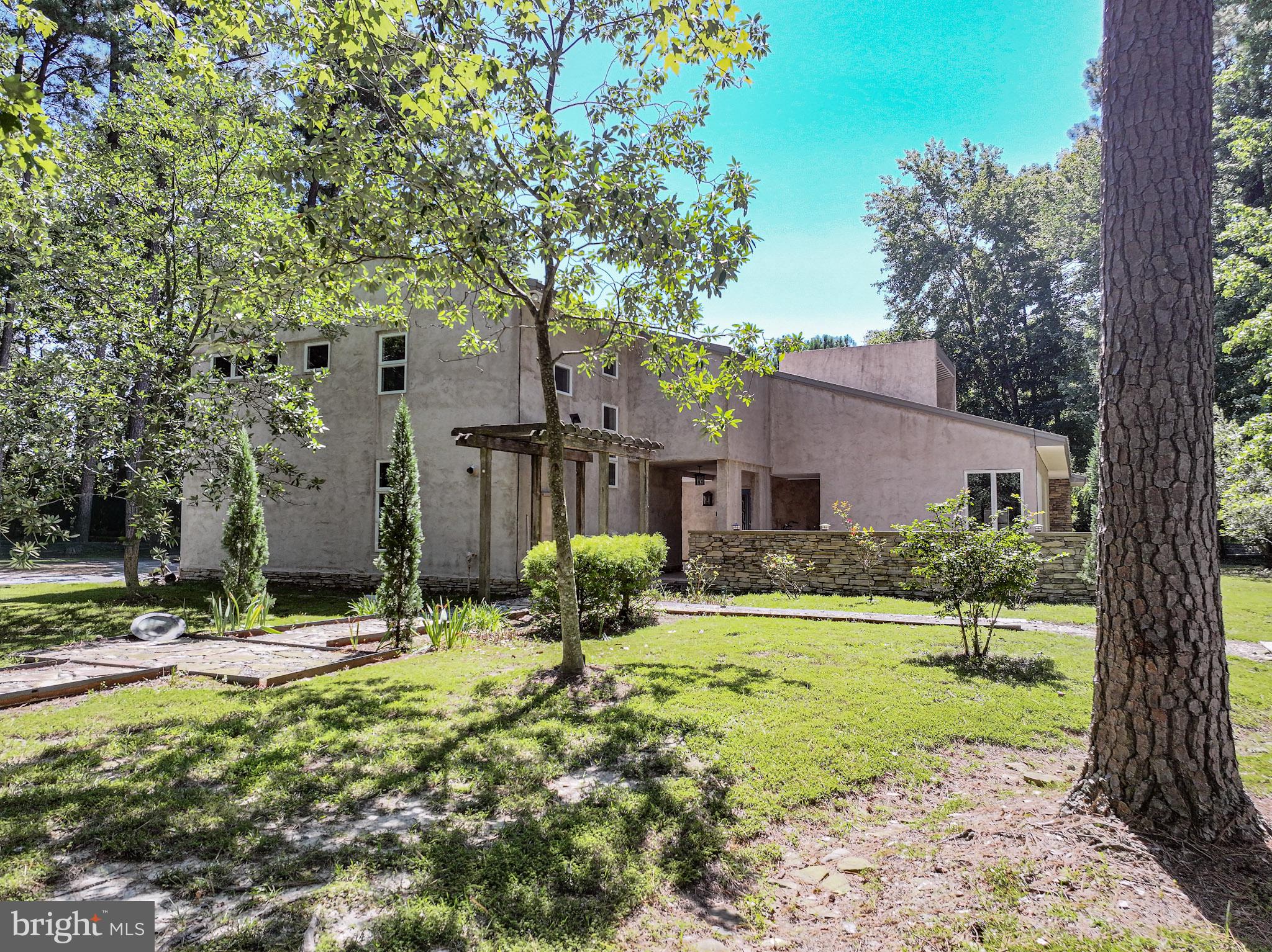 8453 INGLETON ROAD