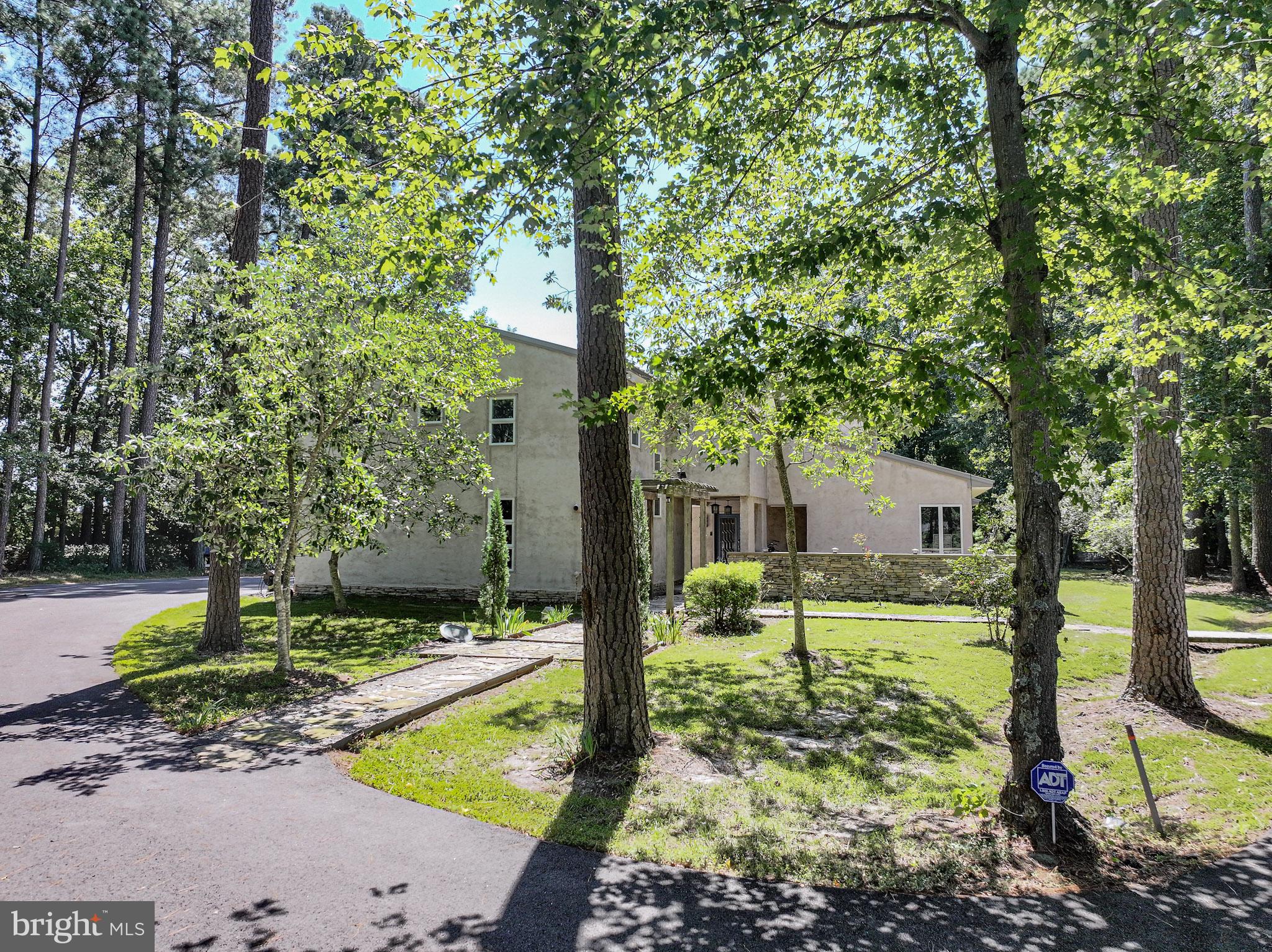 8453 INGLETON ROAD