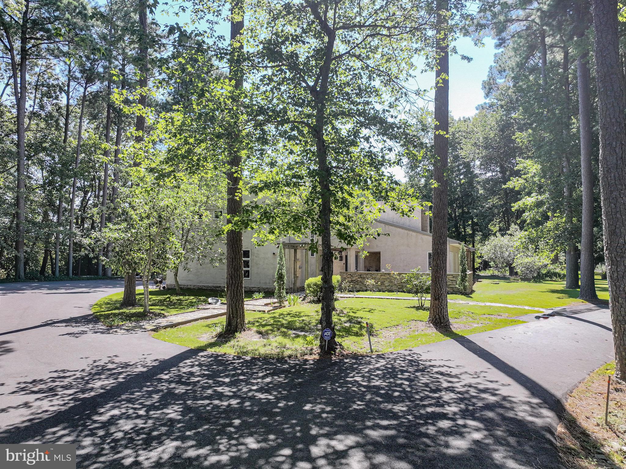8453 INGLETON ROAD