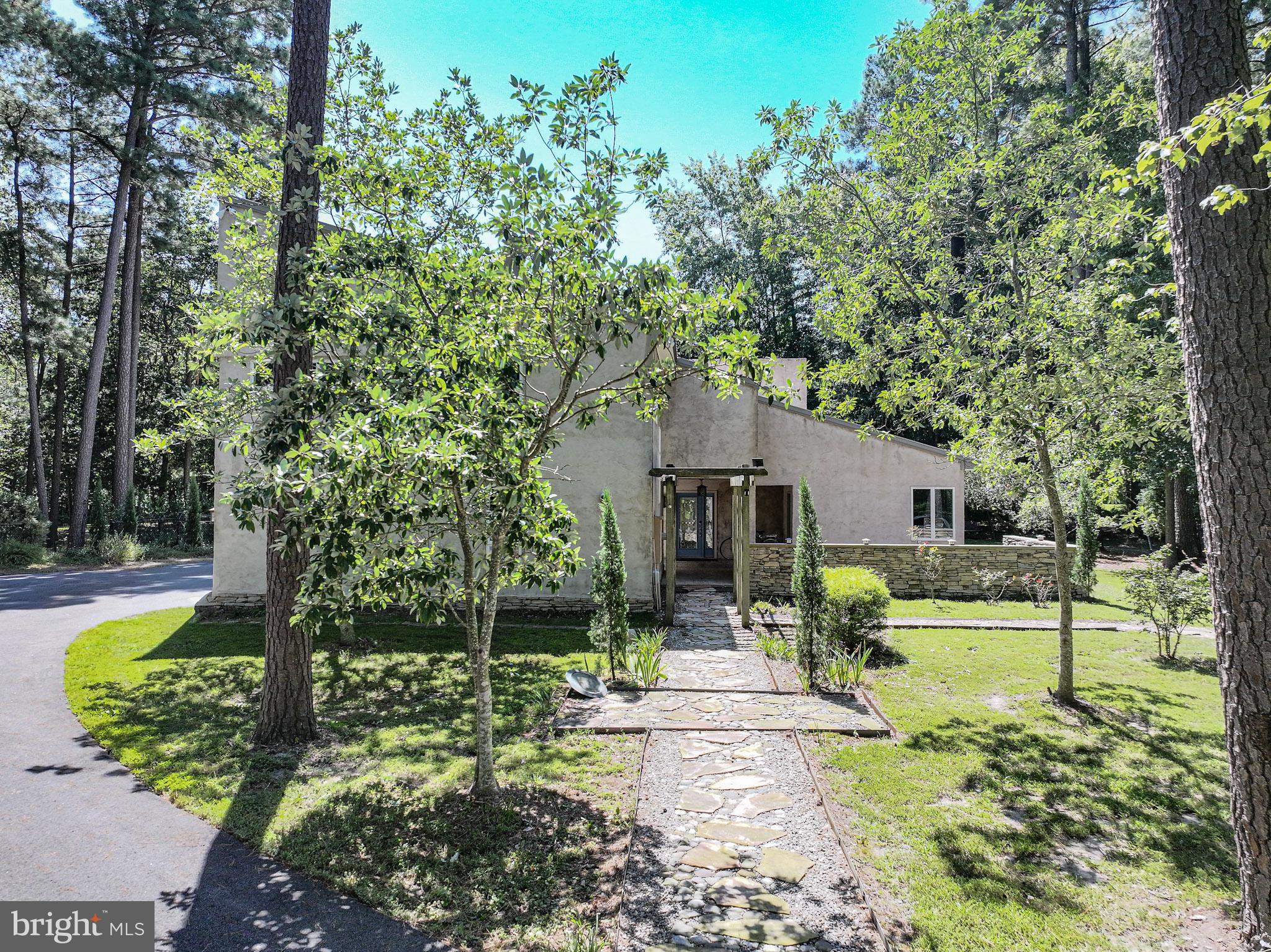 8453 INGLETON ROAD