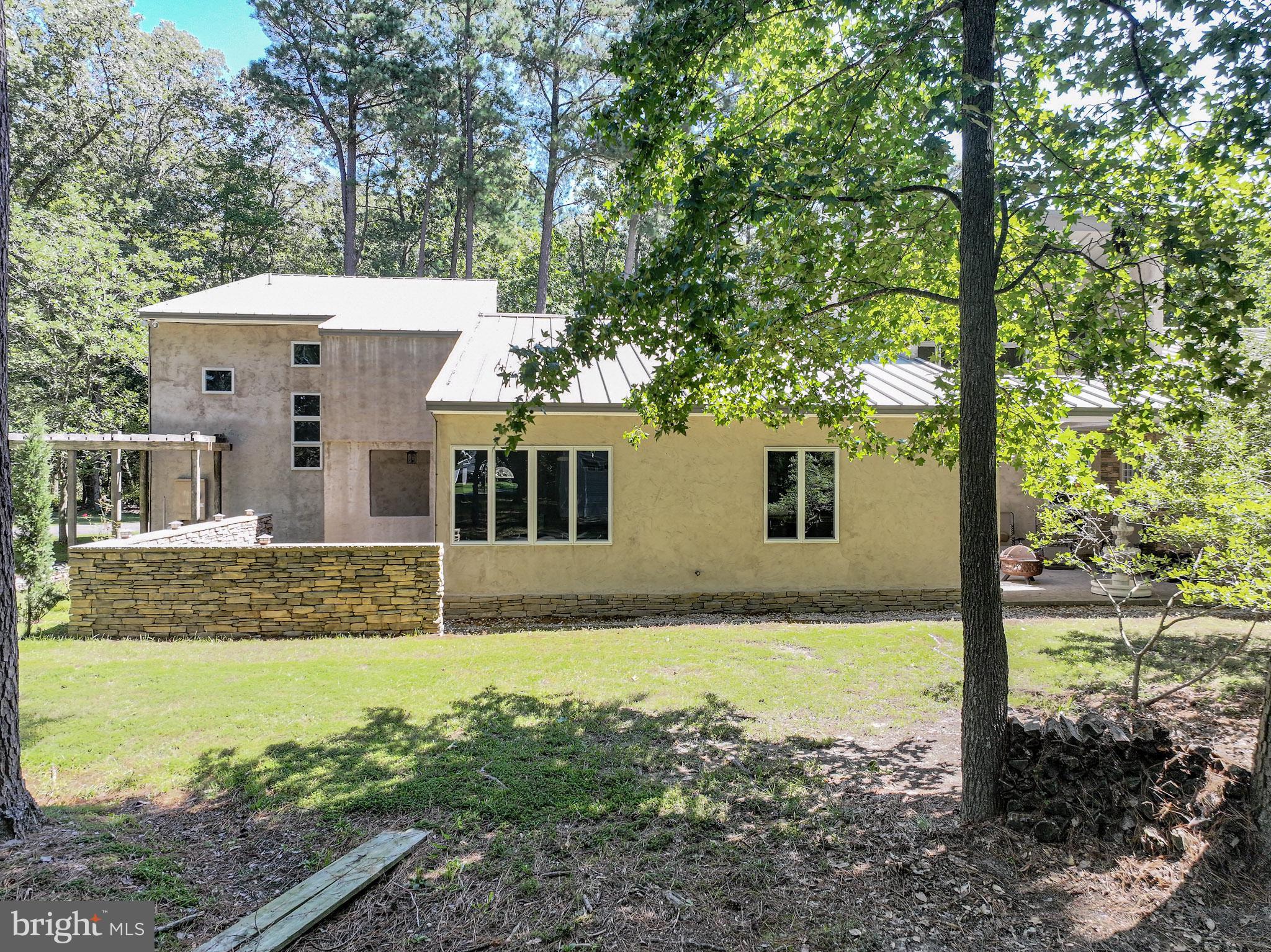 8453 INGLETON ROAD
