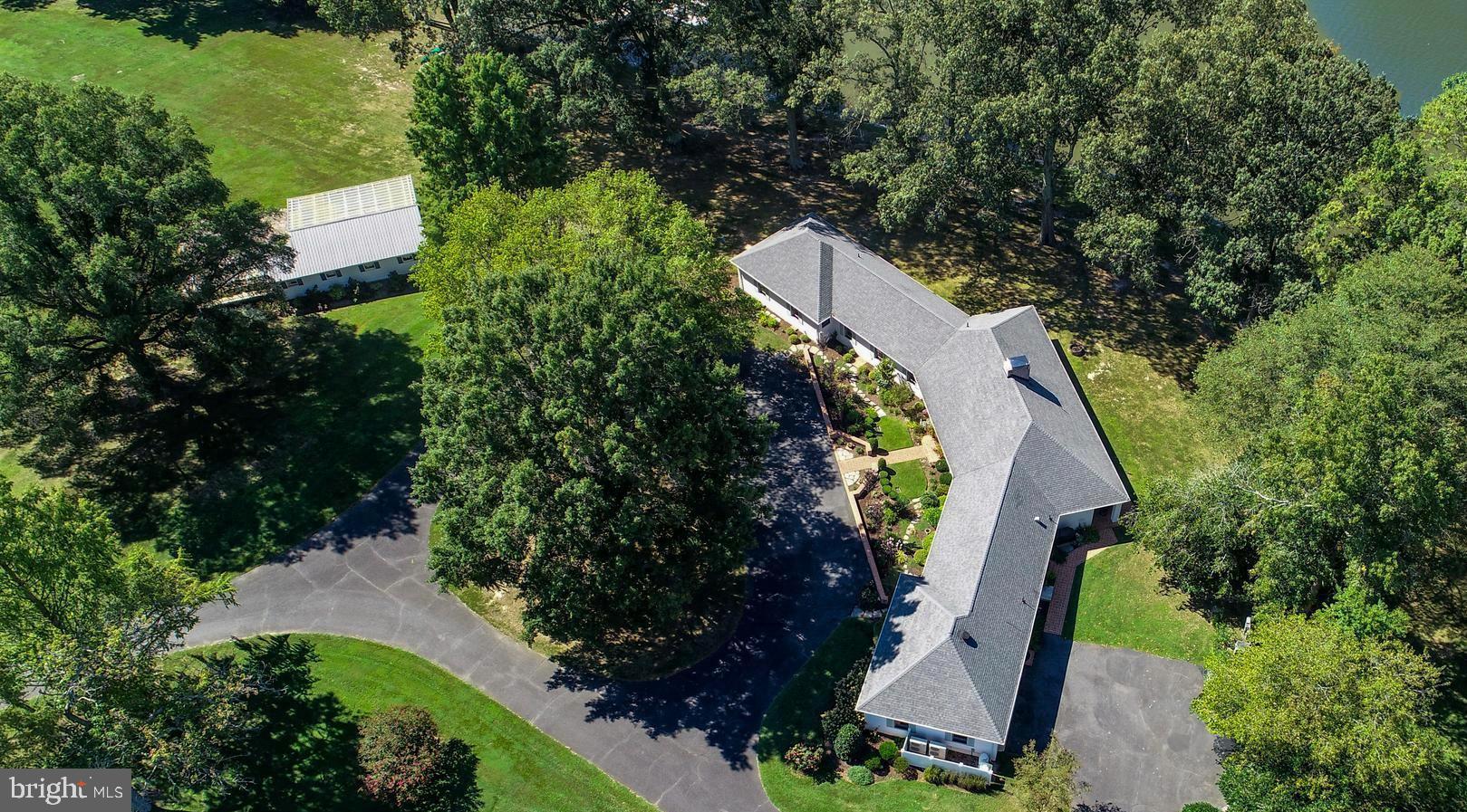 27047 PRESQUILE ROAD