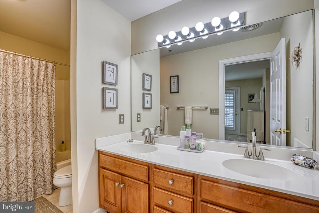 28463 PINEHURST CIRCLE