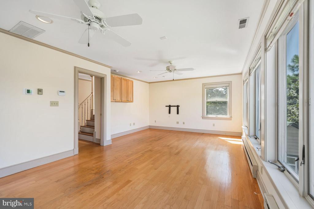 21368 FAIRBANK CIRCLE