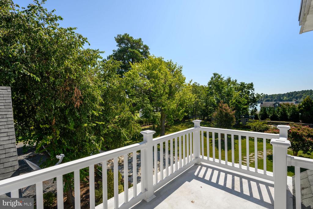 21368 FAIRBANK CIRCLE