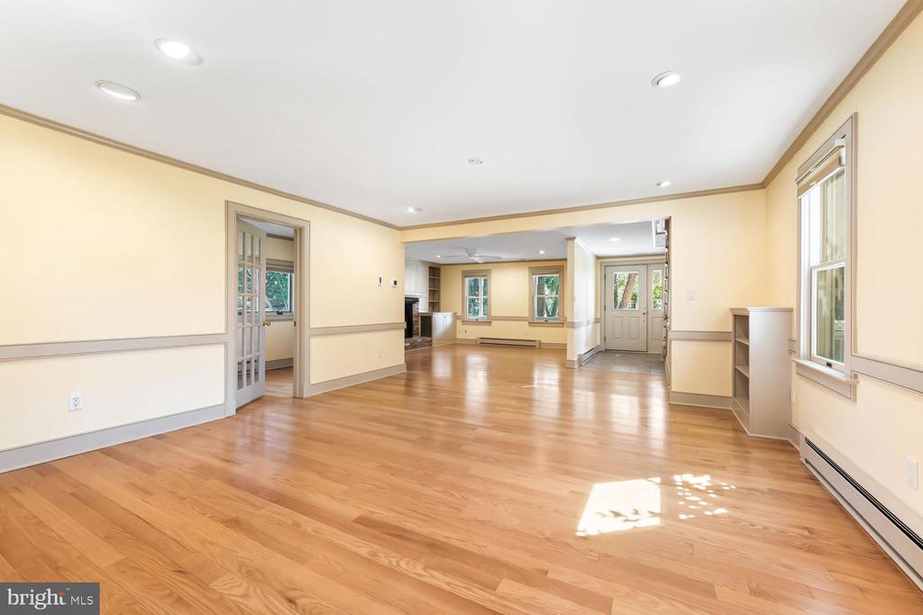 21368 FAIRBANK CIRCLE