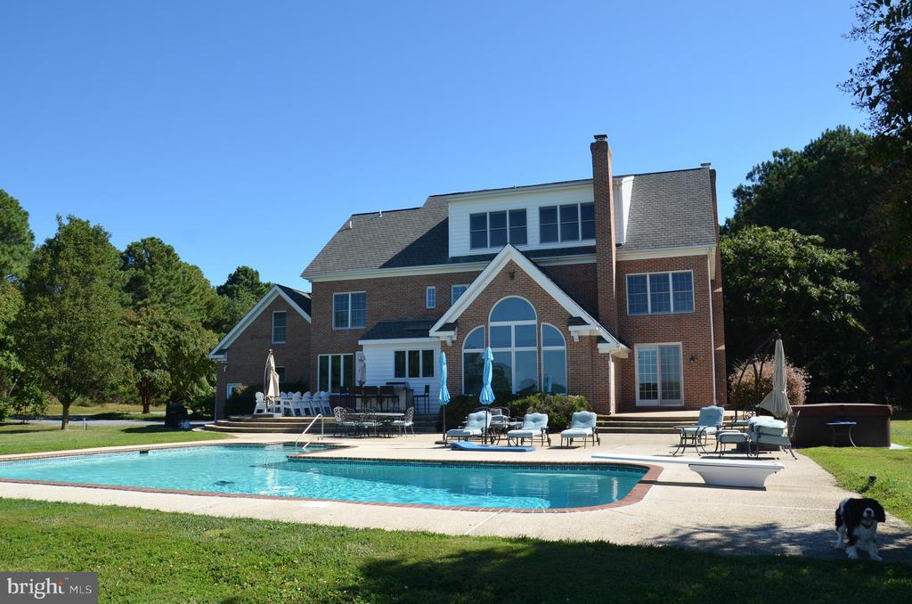 9262 MACKS LANE