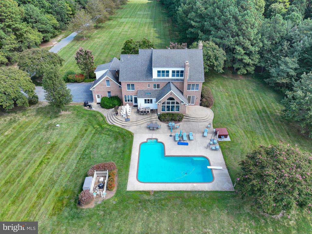 9262 MACKS LANE