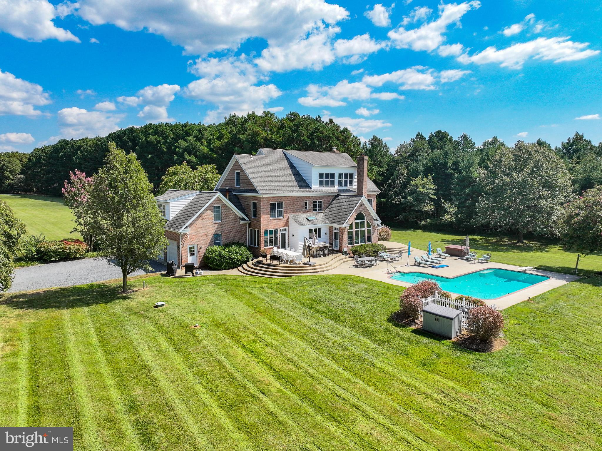 9262 MACKS LANE