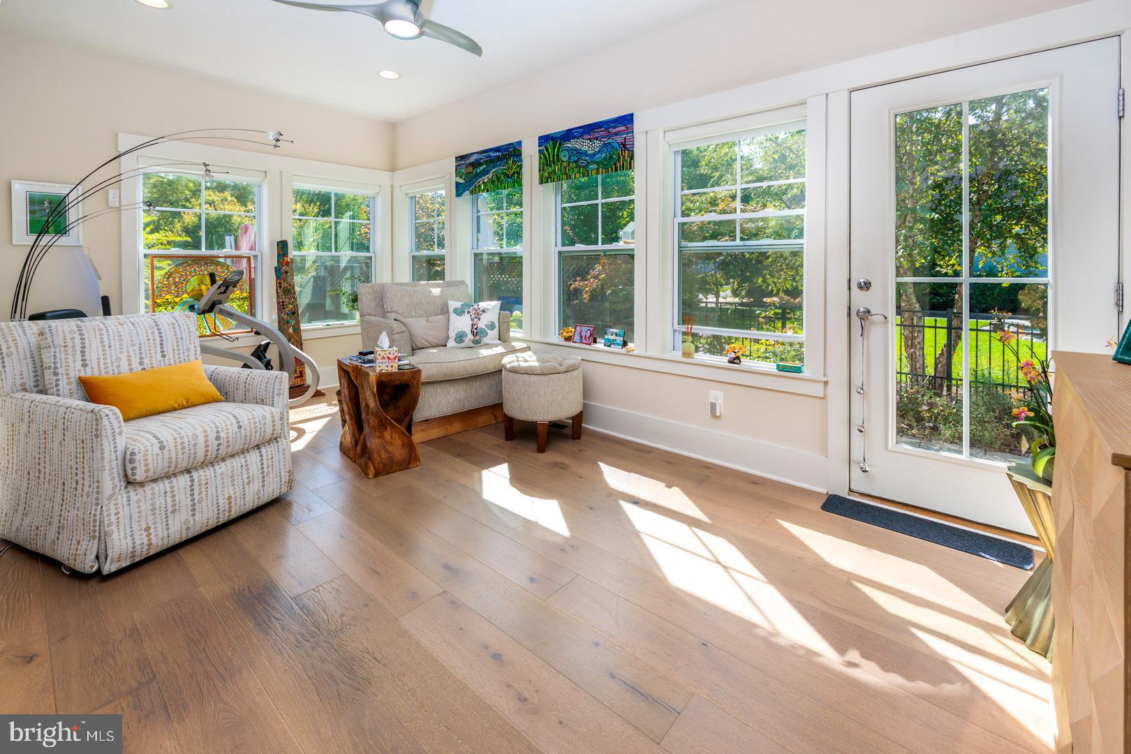 8061 N FORK BOULEVARD