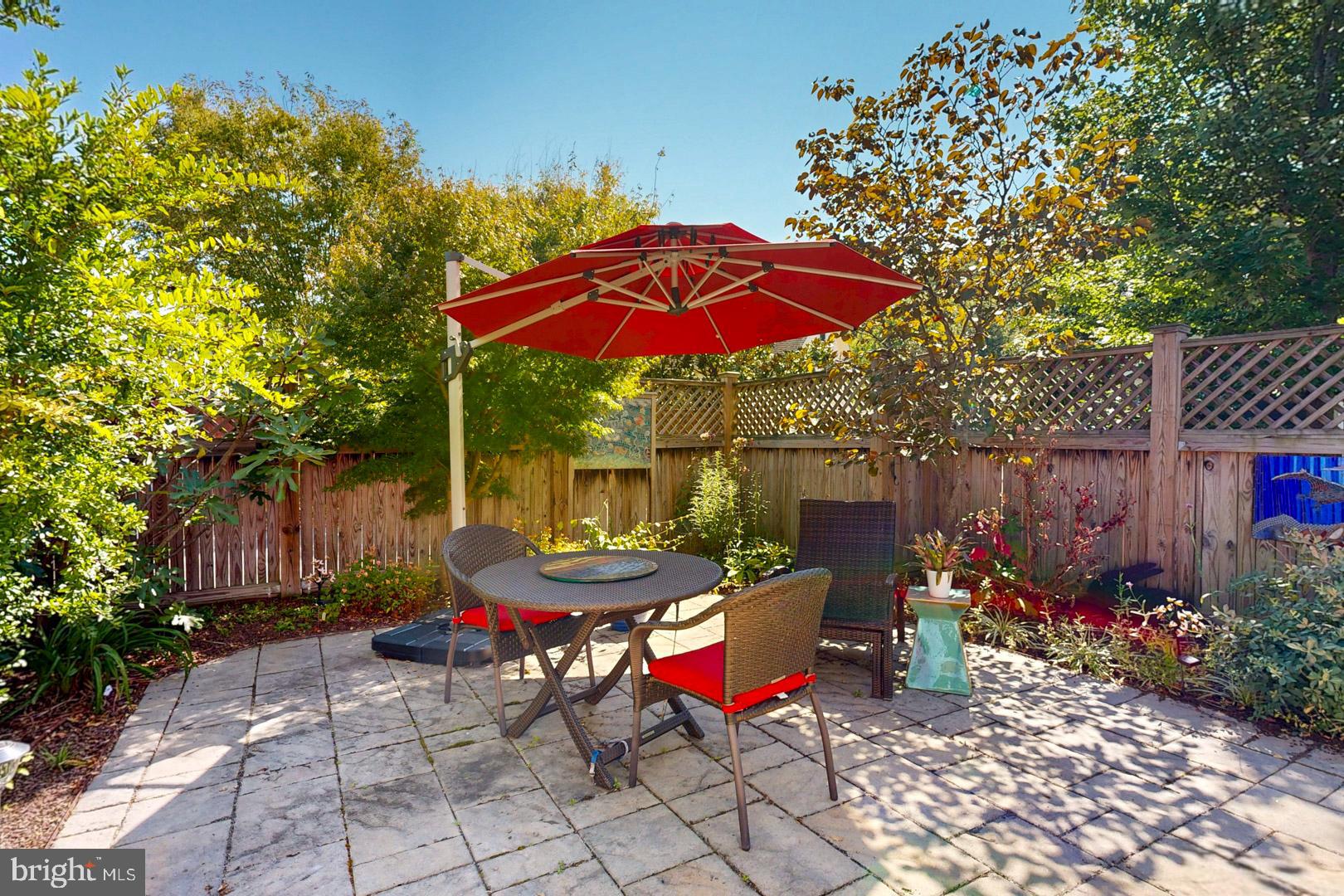 8061 N FORK BOULEVARD