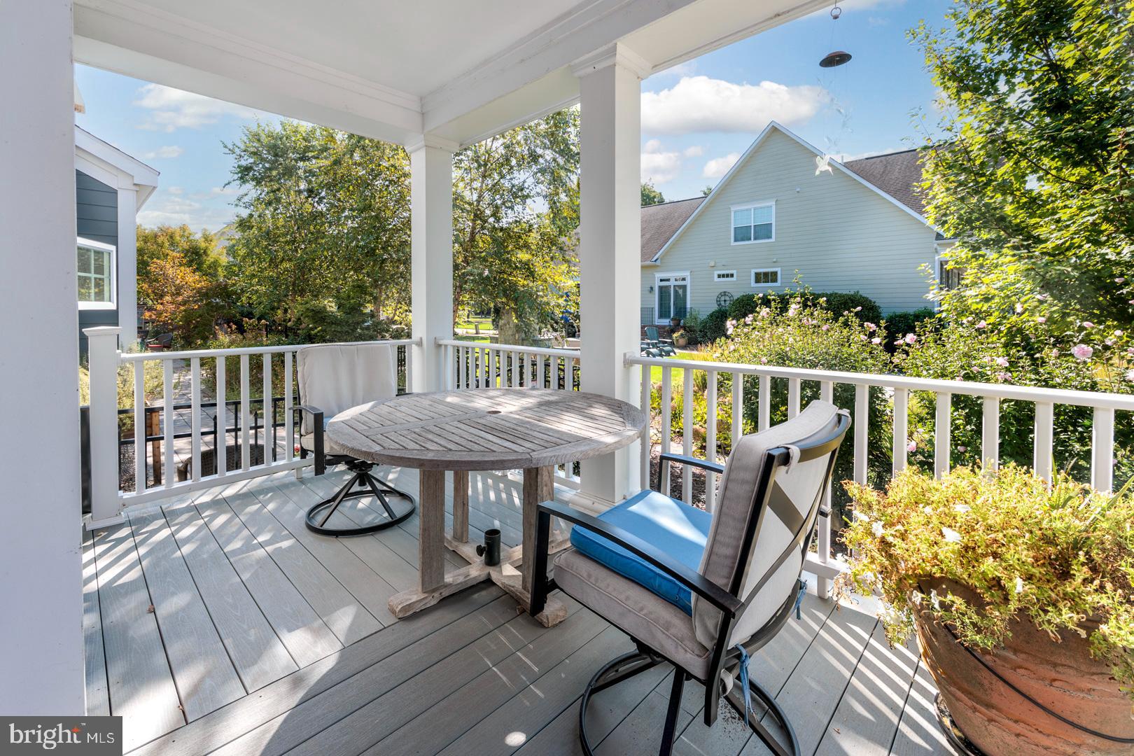 8061 N FORK BOULEVARD