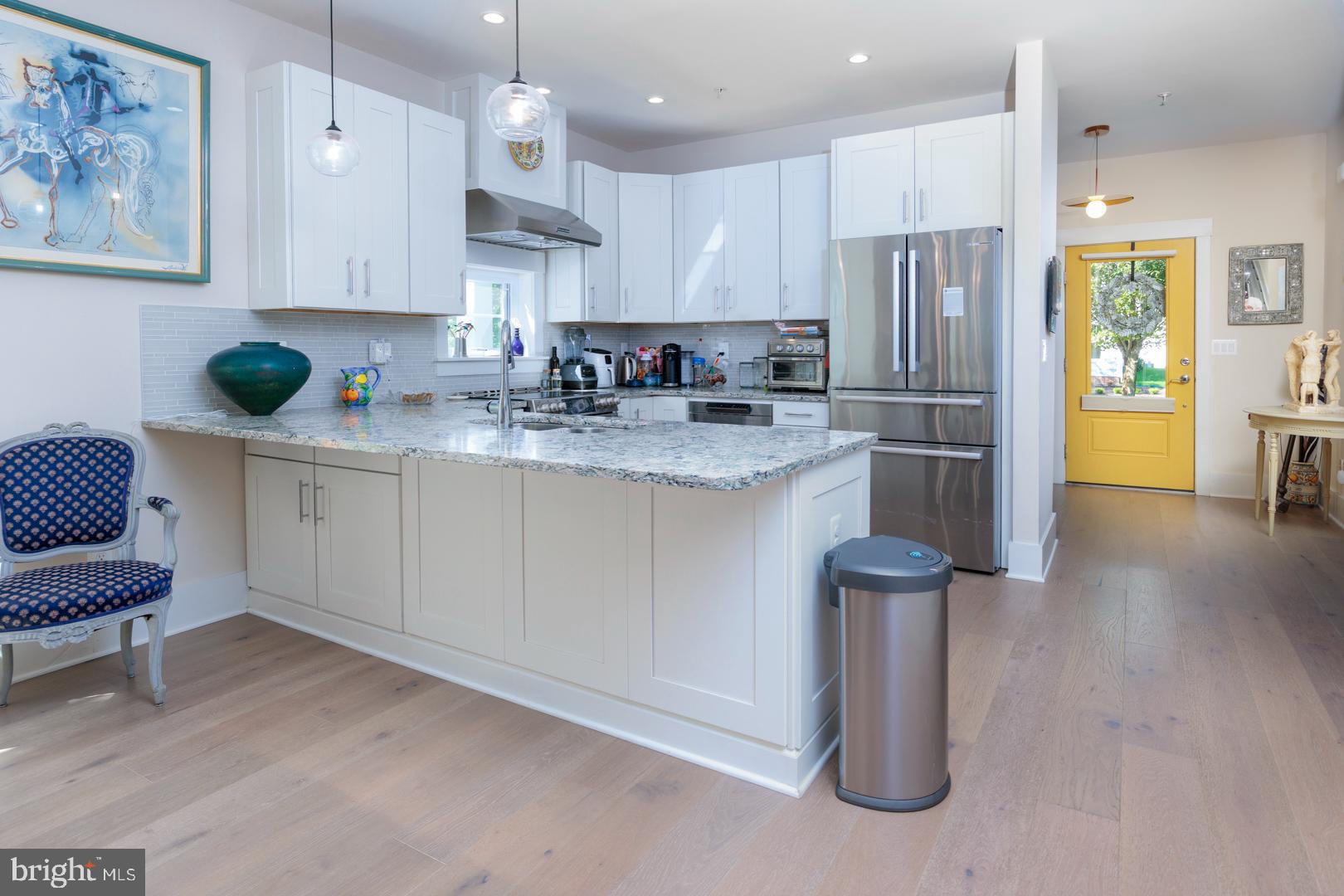 8061 N FORK BOULEVARD