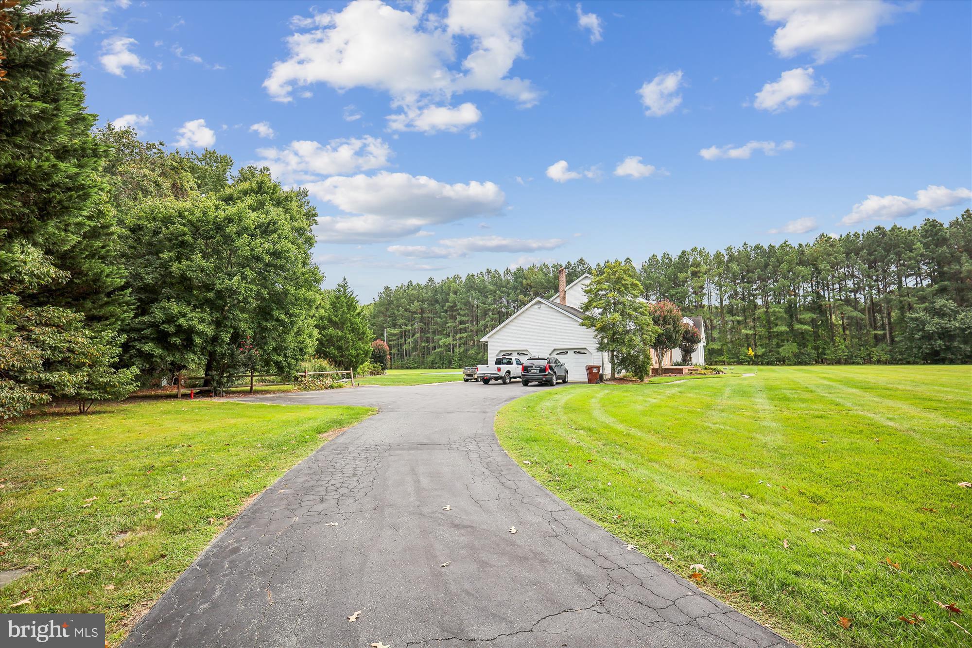 9517 GULLEYS COVE LANE