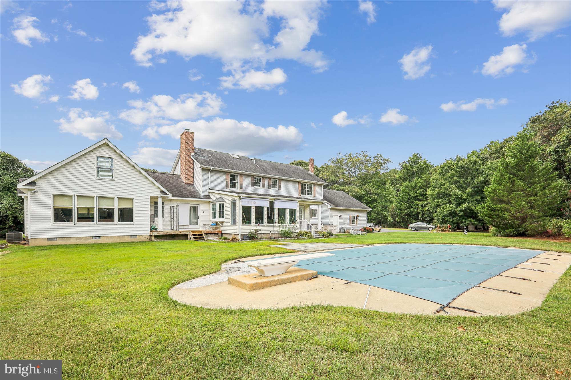 9517 GULLEYS COVE LANE