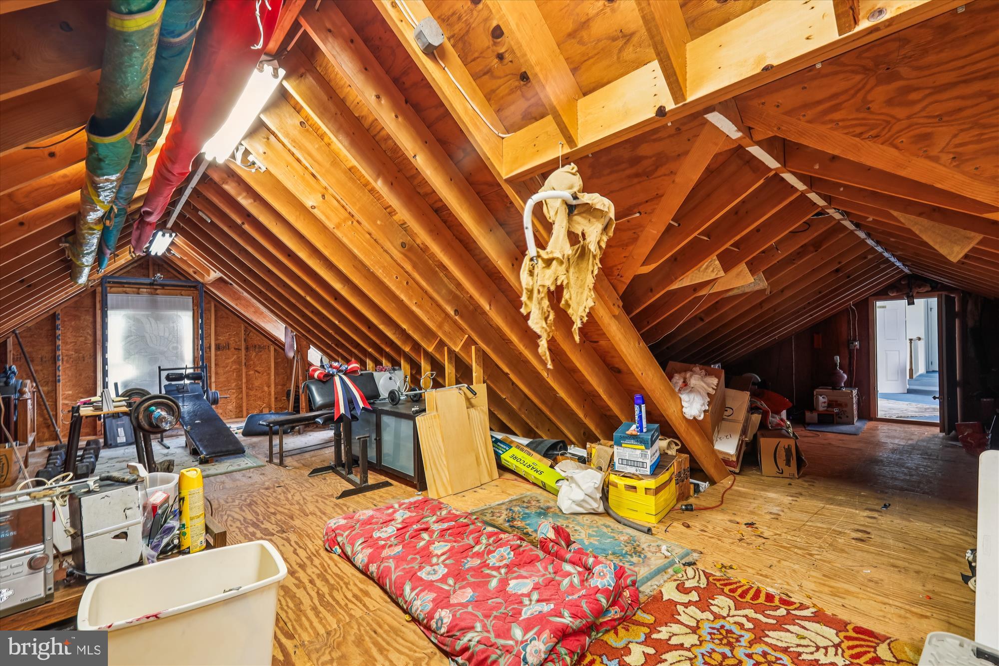 9517 GULLEYS COVE LANE