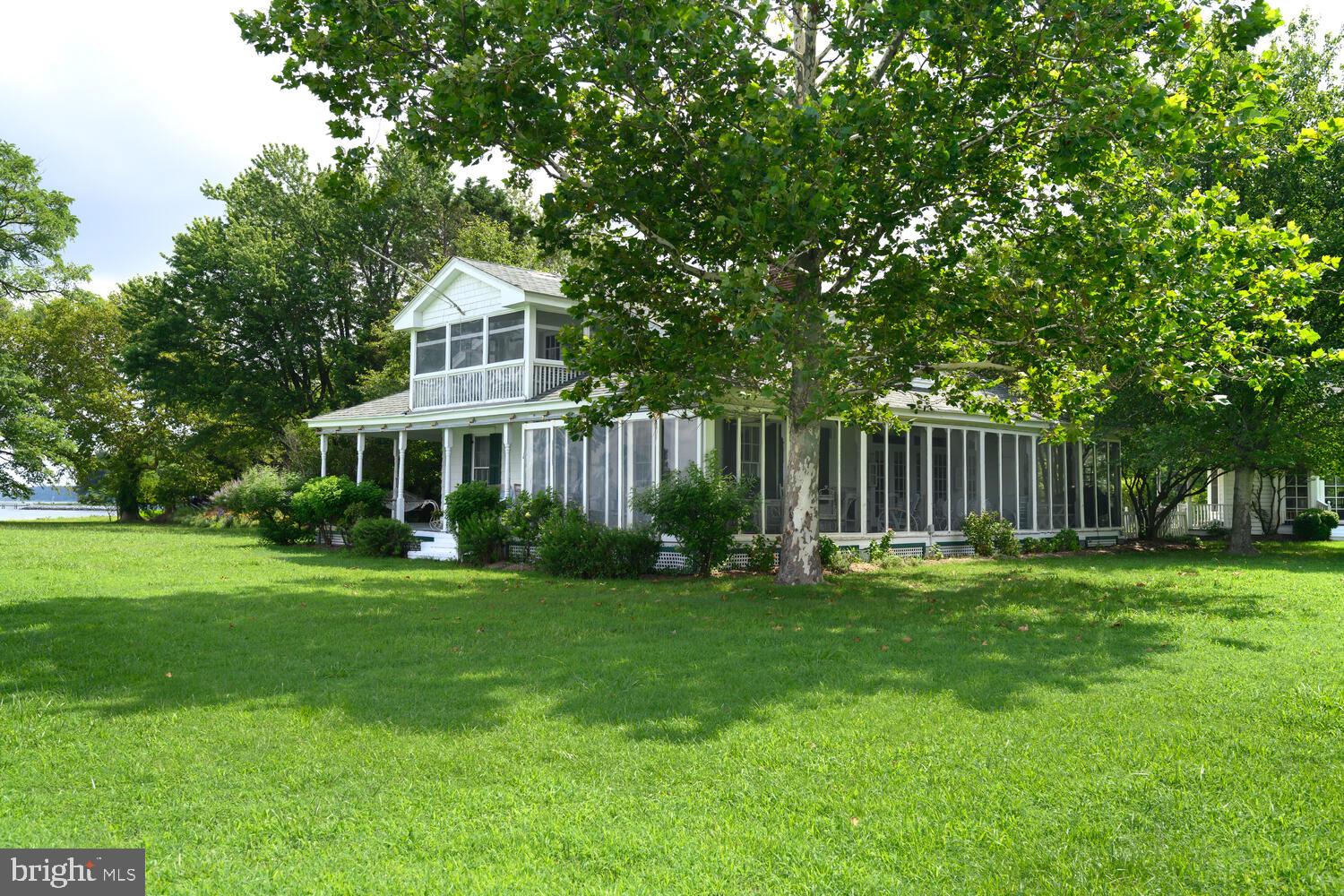 9998 WADES FARM LANE