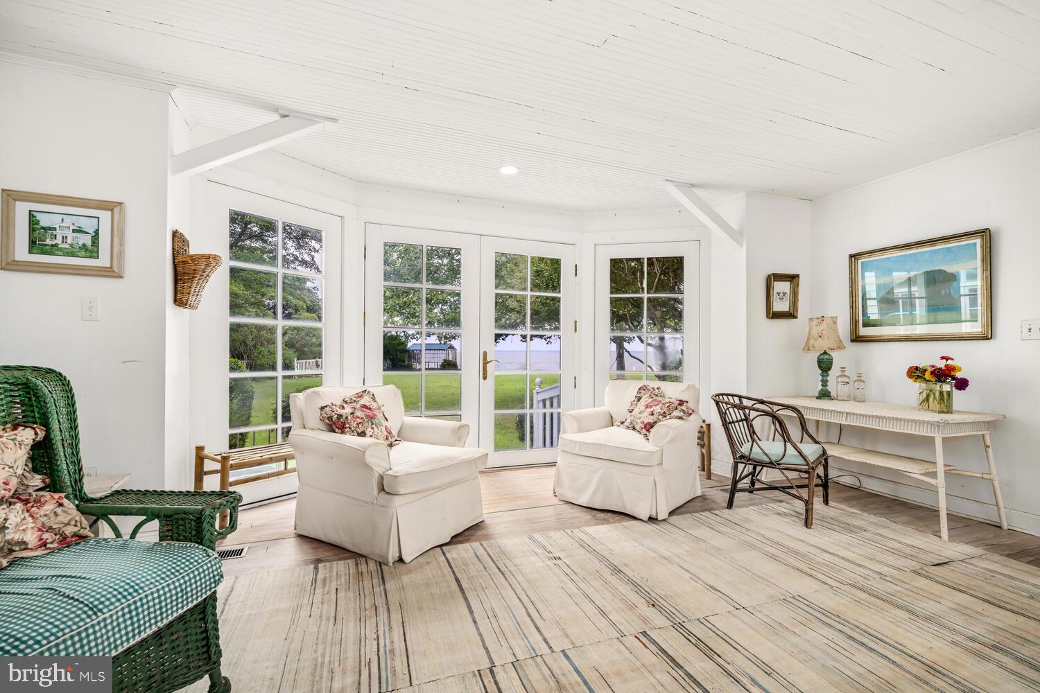 9998 WADES FARM LANE