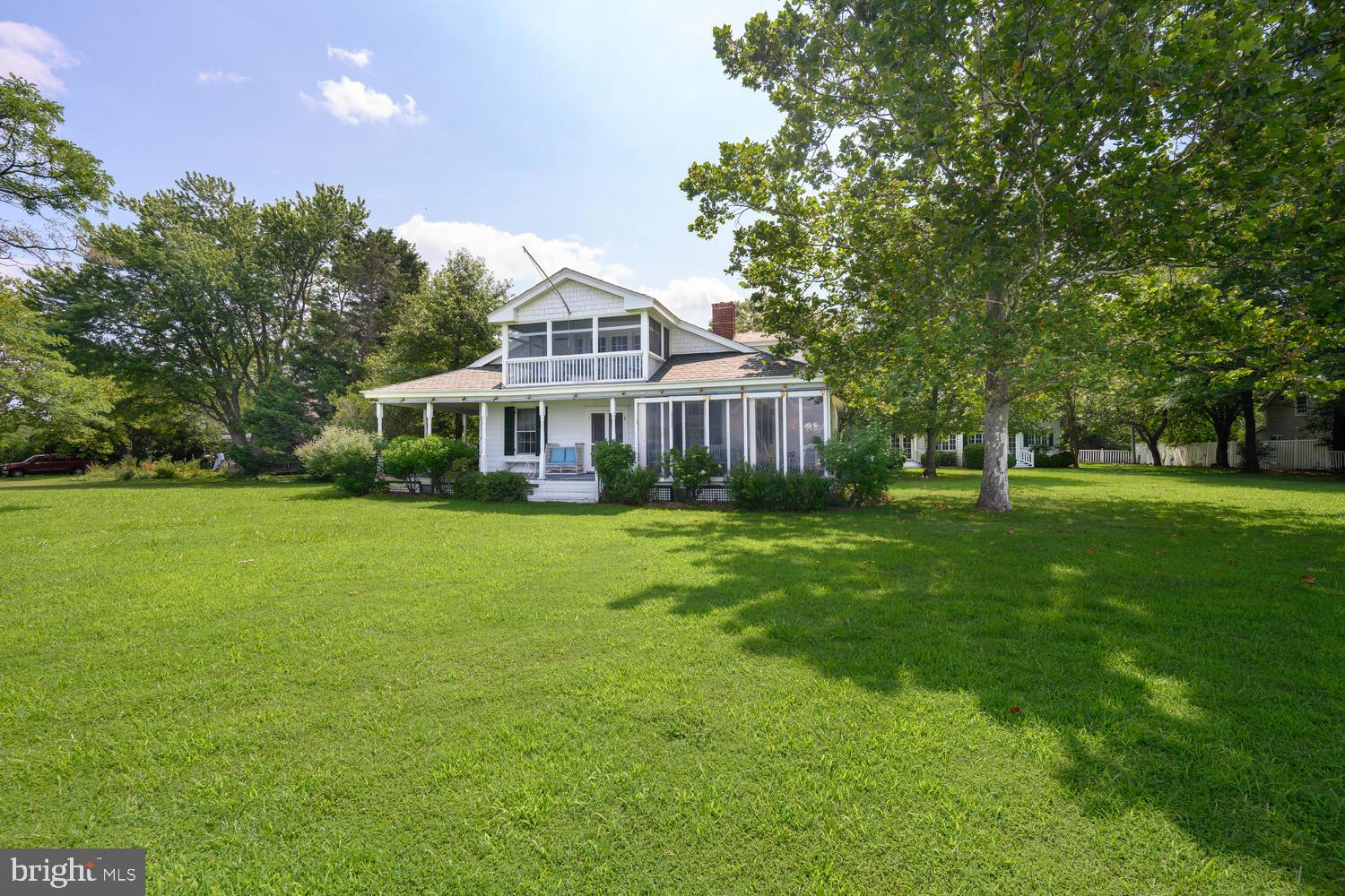 9998 WADES FARM LANE