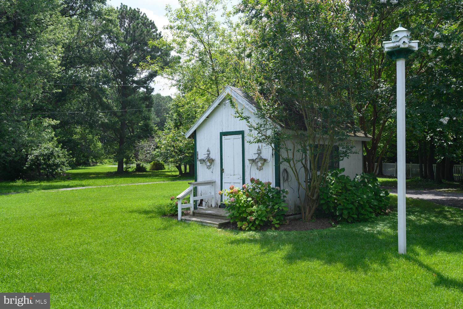 9998 WADES FARM LANE