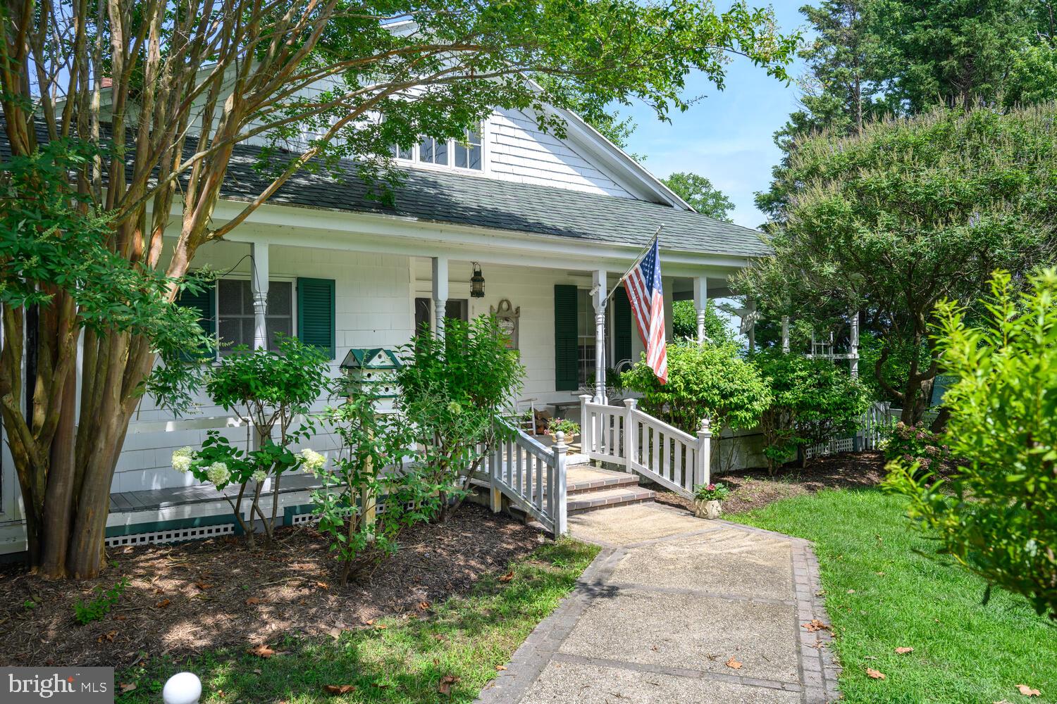 9998 WADES FARM LANE