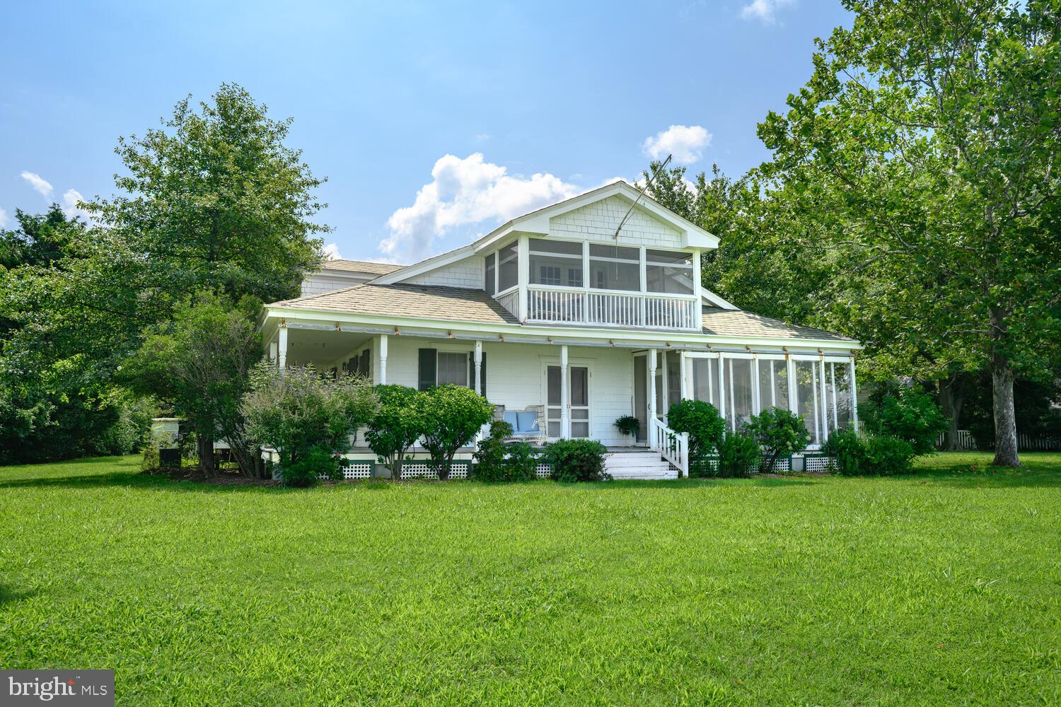 9998 WADES FARM LANE