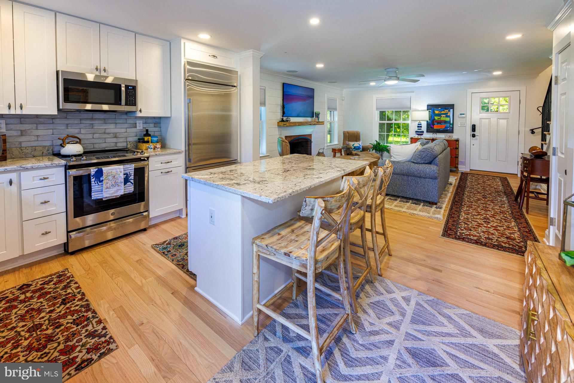 295 BAY STREET D 4