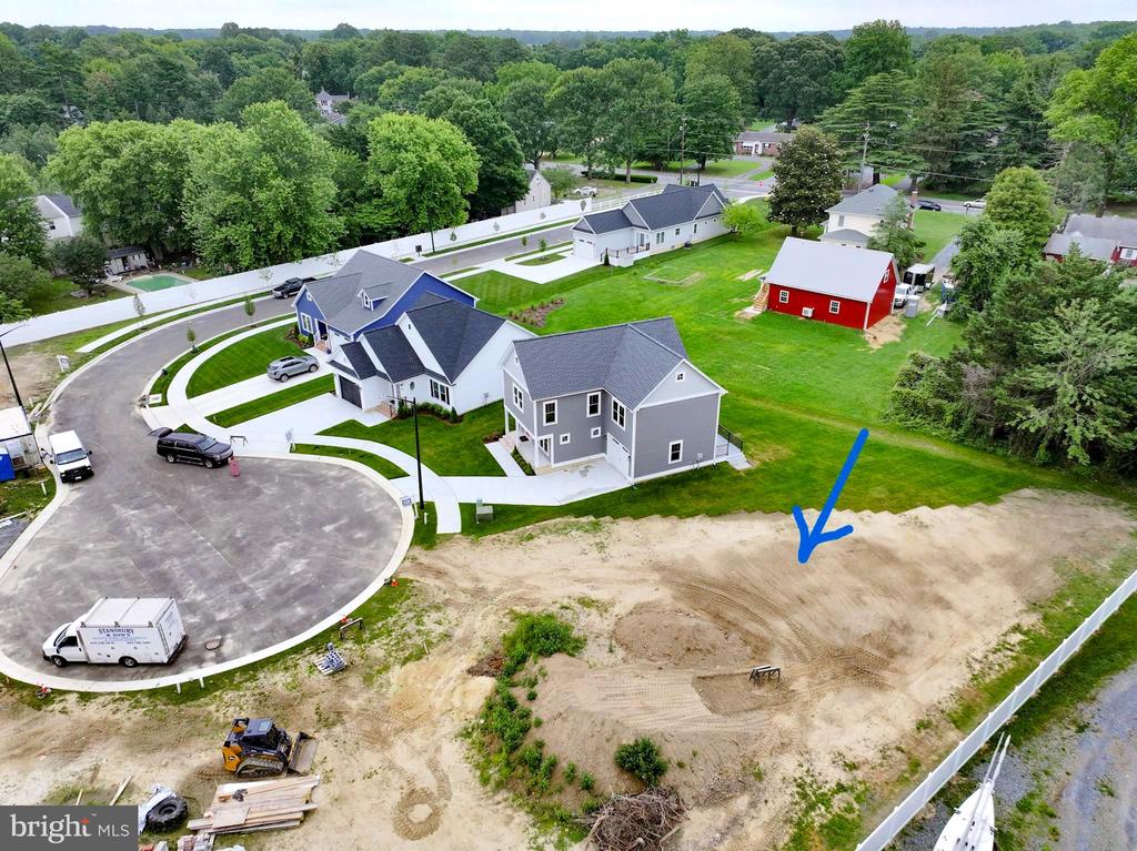 18 SANDY LANE